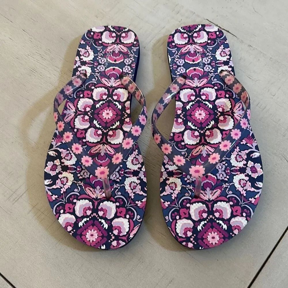 Vera Bradley Purple Flip Flops Size 6.5